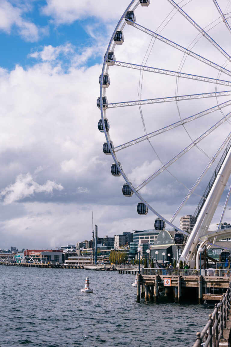 Celebrate spring in Seattle at Elliott's Oyster House. Photo by Andrew Valantine.
